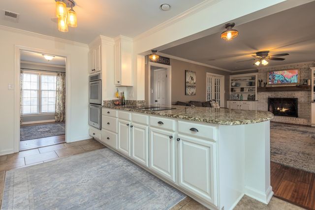 8985 LATIMER DR, Germantown, TN 38139