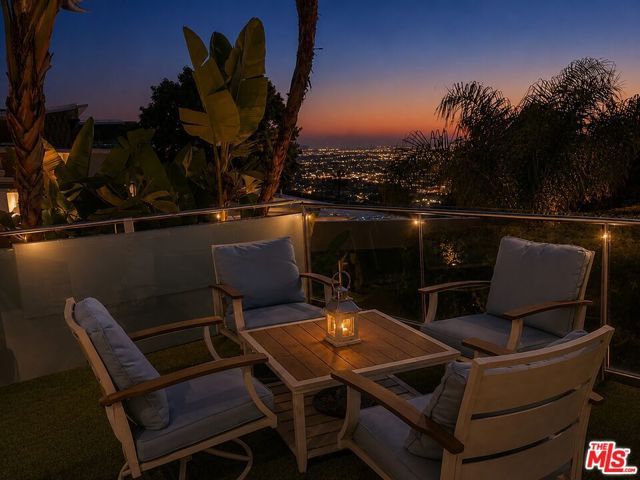 8380 HOLLYWOOD, Los Angeles, CA 90069
