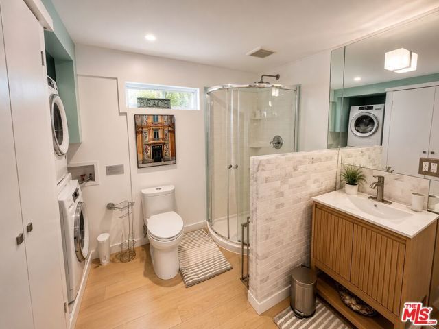 8380 HOLLYWOOD, Los Angeles, CA 90069