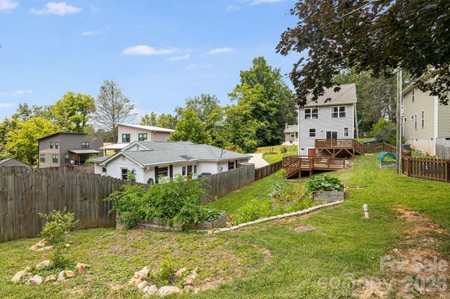 81 Bellevue Road, Asheville, NC 28803