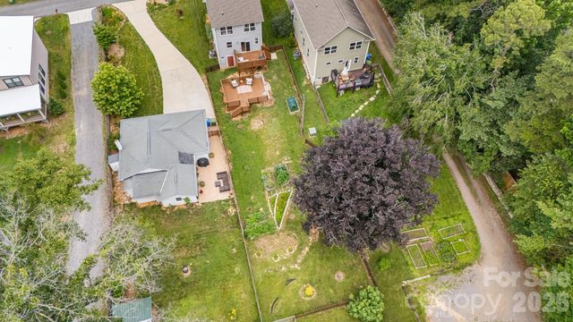 81 Bellevue Road, Asheville, NC 28803
