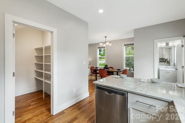 81 Bellevue Road, Asheville, NC 28803