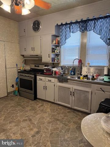 1137 W WYOMING AVE, Philadelphia, PA 19140