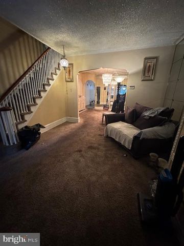 1137 W WYOMING AVE, Philadelphia, PA 19140