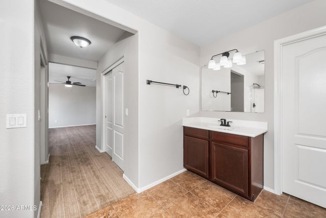 1030 E KELSI Avenue, San Tan Valley, AZ 85140