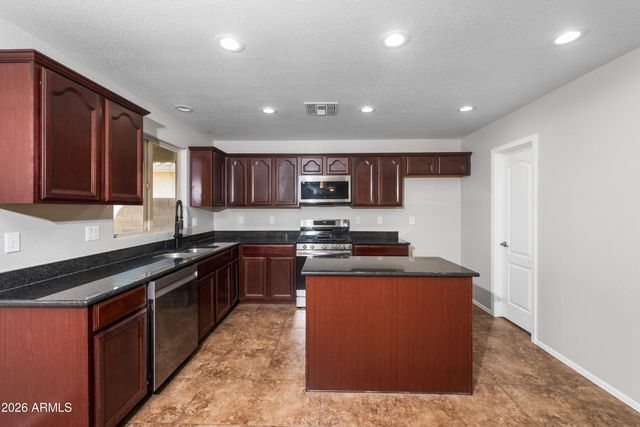 1030 E KELSI Avenue, San Tan Valley, AZ 85140