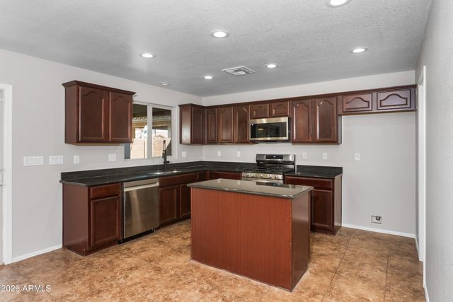 1030 E KELSI Avenue, San Tan Valley, AZ 85140