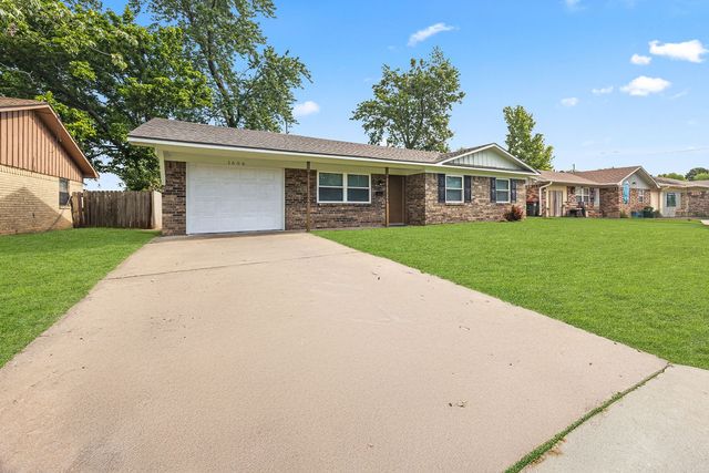 1606 Princeton Avenue, Springdale, AR 72762