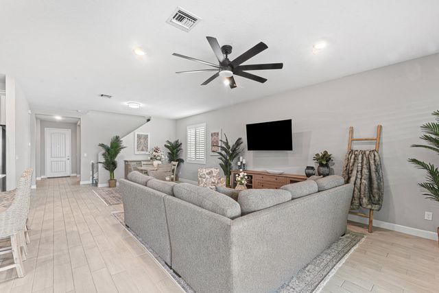 19691 RUGGED TRUNK Trail 19691, The Acreage, FL 33470