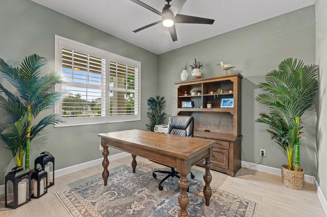 19691 RUGGED TRUNK Trail 19691, The Acreage, FL 33470