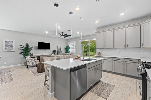 19691 RUGGED TRUNK Trail 19691, The Acreage, FL 33470
