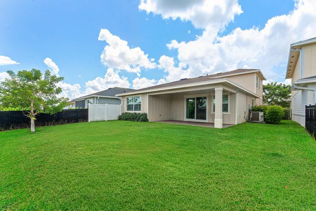 19691 RUGGED TRUNK Trail 19691, The Acreage, FL 33470