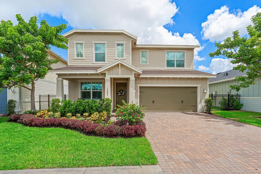 19691 RUGGED TRUNK Trail 19691, The Acreage, FL 33470