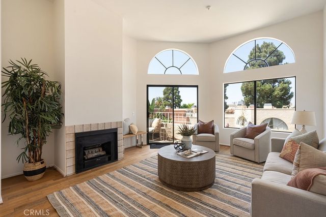 550 Orange 421, Long Beach, CA 90802