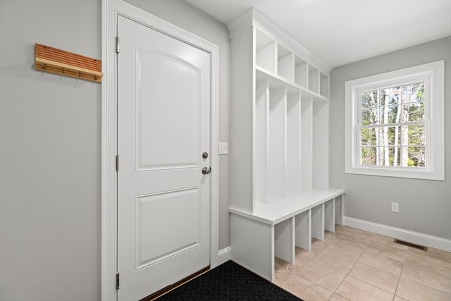 526 Hubbardston Rd, Templeton, MA 01468