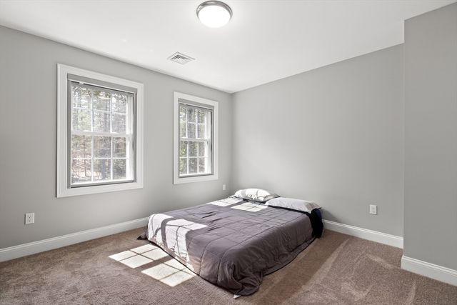 526 Hubbardston Rd, Templeton, MA 01468