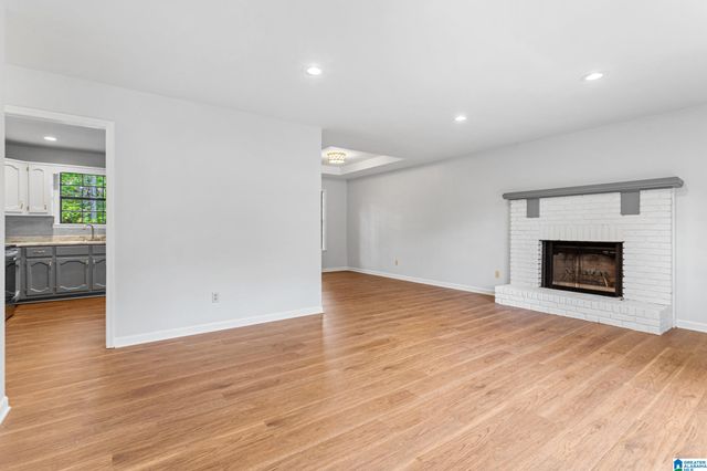 1718 TEAKWOOD LANE, Birmingham, AL 35235