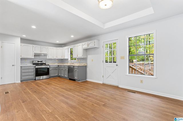 1718 TEAKWOOD LANE, Birmingham, AL 35235