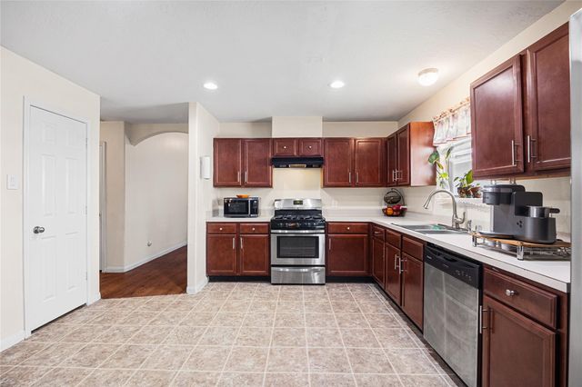 16818 Atascocita Bend Drive, Humble, TX 77396