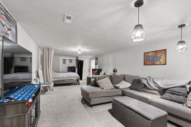 7415 N Country Homes Blvd, Spokane, WA 99208