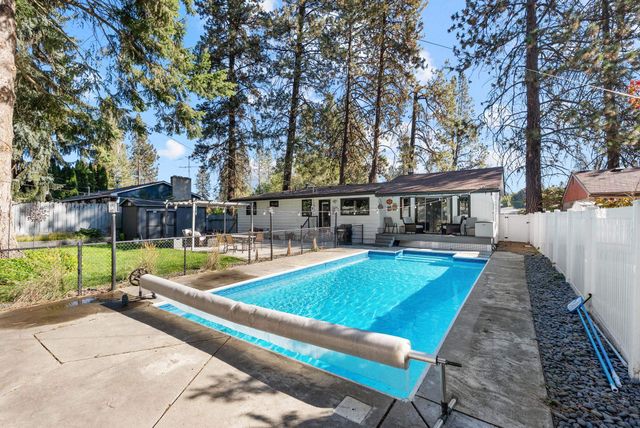 7415 N Country Homes Blvd, Spokane, WA 99208