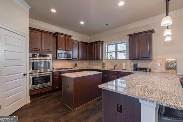 1140 Riverhill Drive, Bishop, GA 30621