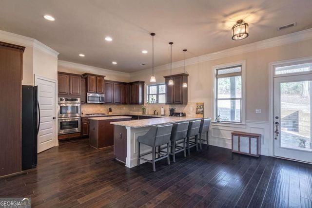 1140 Riverhill Drive, Bishop, GA 30621