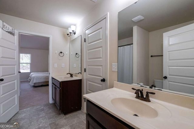 1140 Riverhill Drive, Bishop, GA 30621