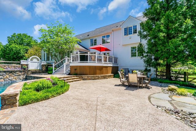 1734 CHANTILLY LN, Chester Springs, PA 19425
