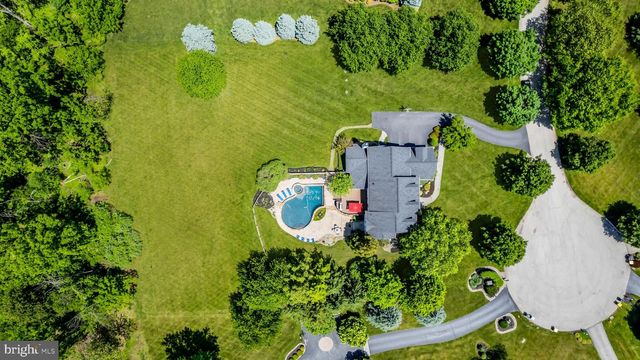 1734 CHANTILLY LN, Chester Springs, PA 19425