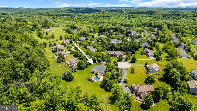 1734 CHANTILLY LN, Chester Springs, PA 19425