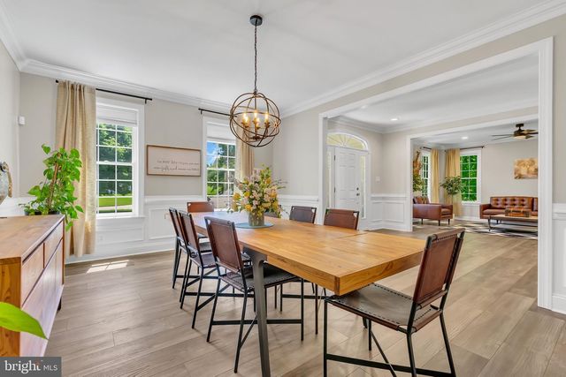 1734 CHANTILLY LN, Chester Springs, PA 19425