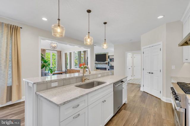 1734 CHANTILLY LN, Chester Springs, PA 19425