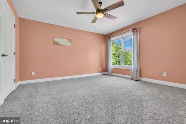 1734 CHANTILLY LN, Chester Springs, PA 19425