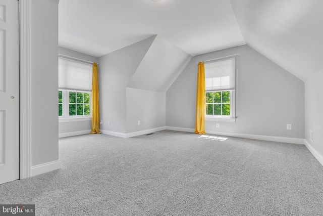 1734 CHANTILLY LN, Chester Springs, PA 19425