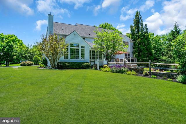 1734 CHANTILLY LN, Chester Springs, PA 19425