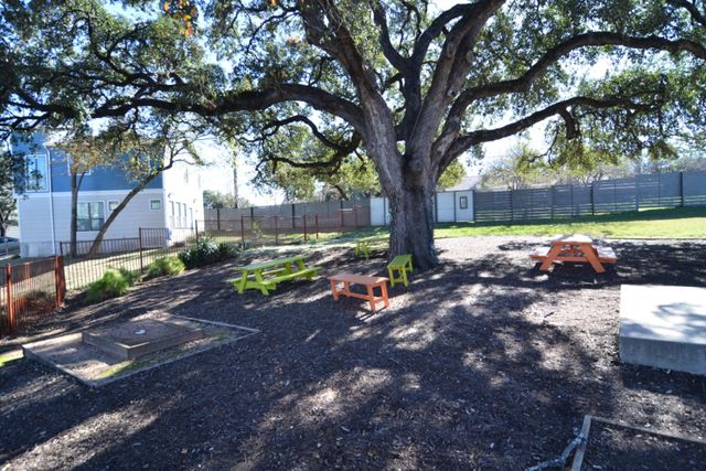 1916 Cleese DR, Austin, TX 78741