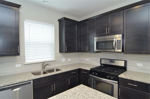 1916 Cleese DR, Austin, TX 78741