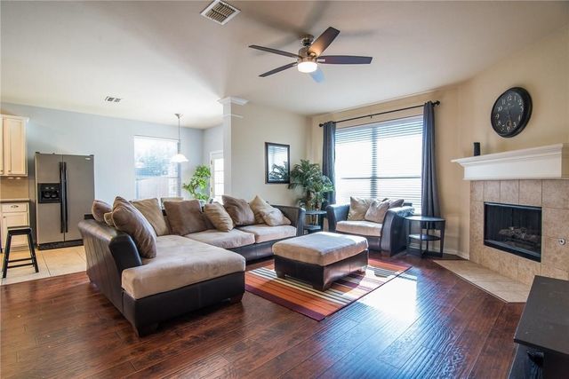 1412 Kittyhawk Drive, Little Elm, TX 75068