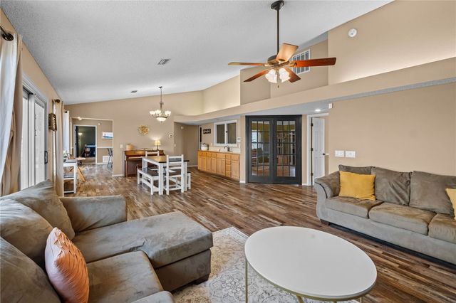 37 Pamona Drive, Bella Vista, AR 72715