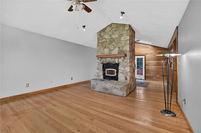 730 Church Hill Rd, Peters Twp, PA 15332