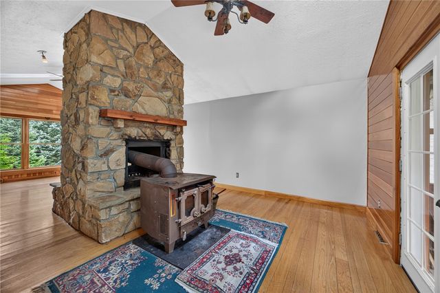730 Church Hill Rd, Peters Twp, PA 15332