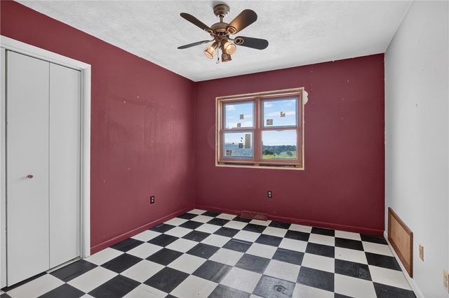 730 Church Hill Rd, Peters Twp, PA 15332