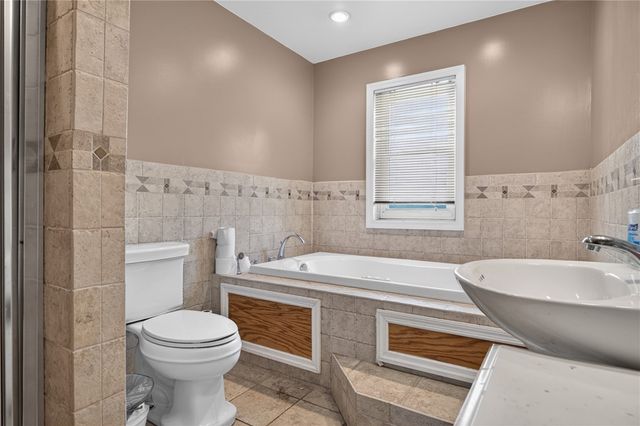 730 Church Hill Rd, Peters Twp, PA 15332