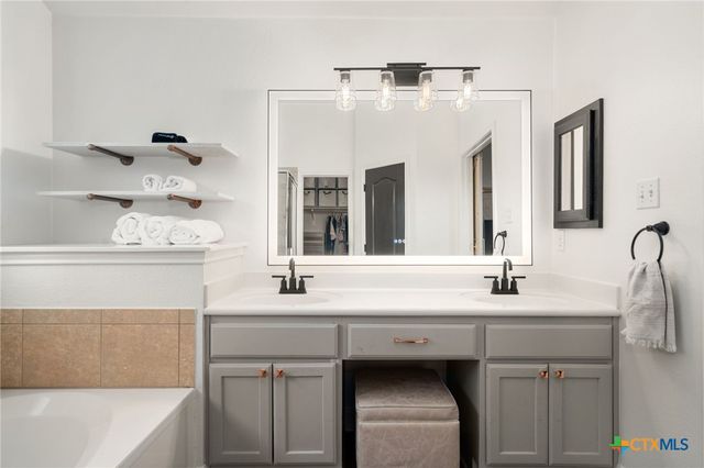 7713 Black Mountain Drive, Austin, TX 78736