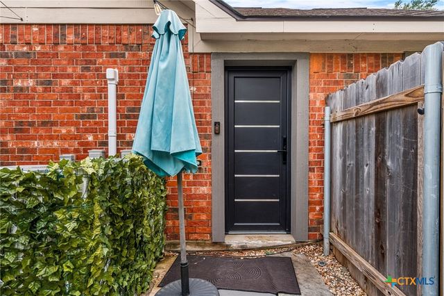7713 Black Mountain Drive, Austin, TX 78736