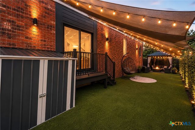 7713 Black Mountain Drive, Austin, TX 78736