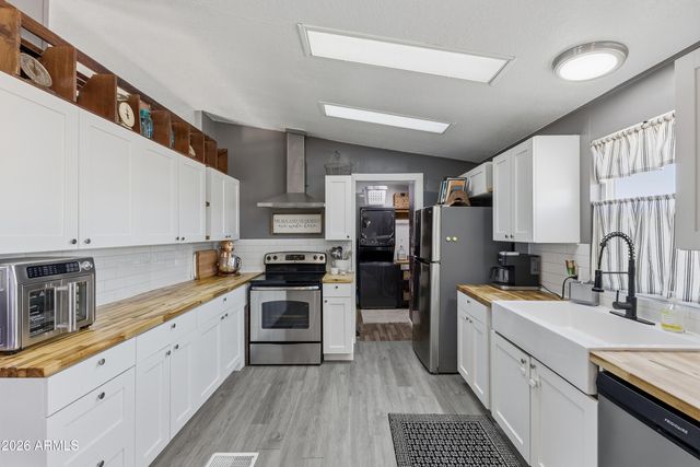 13738 S 337th Lane, Arlington, AZ 85322