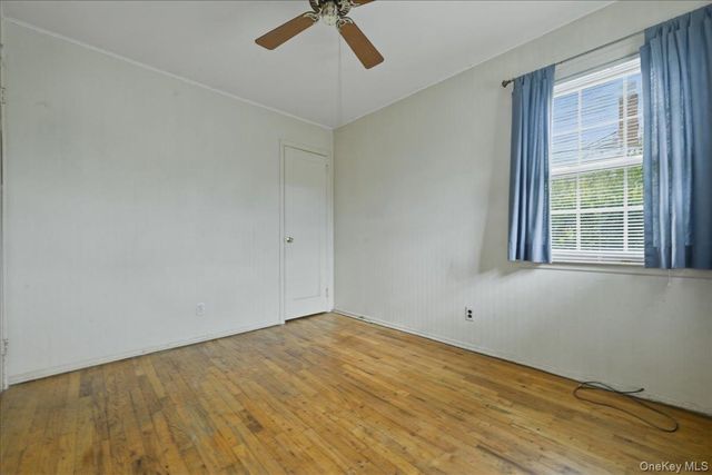 207 Sullivan Avenue, Farmingdale, NY 11735