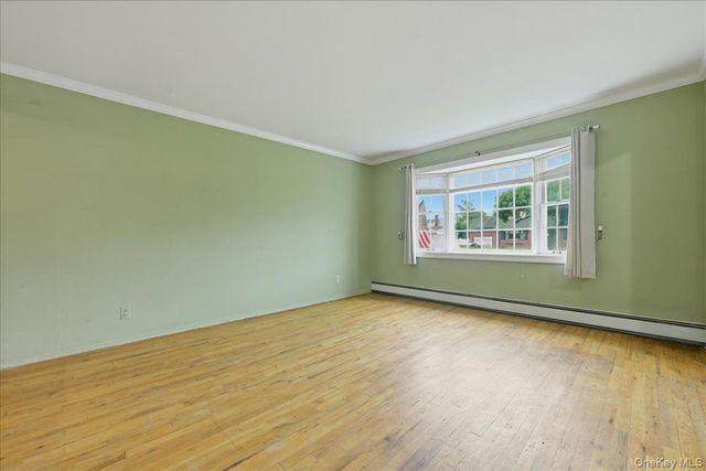 207 Sullivan Avenue, Farmingdale, NY 11735